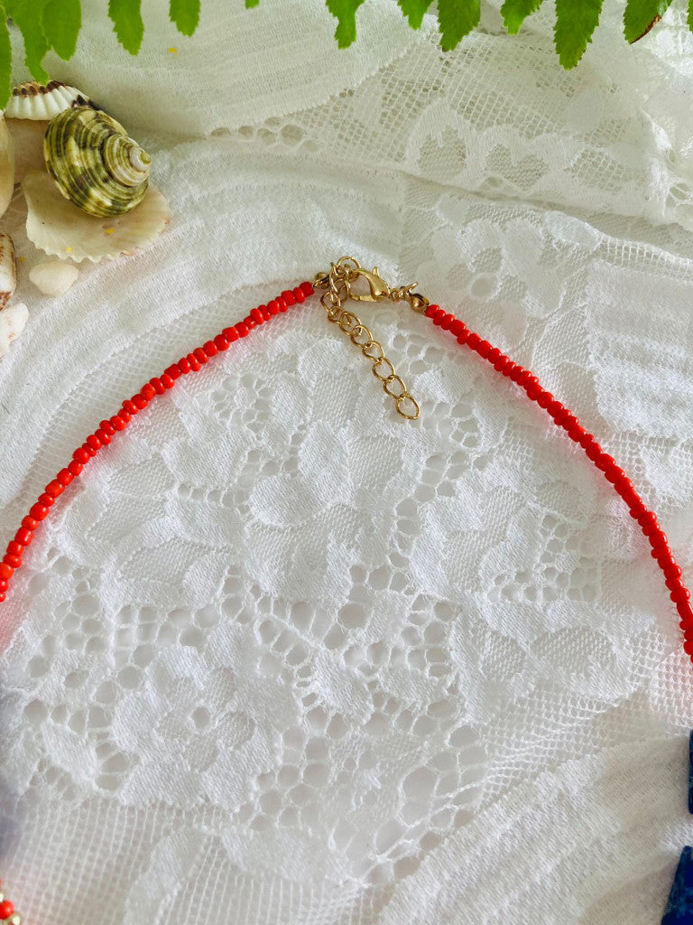 Choker de chaquiras y piedras naturales