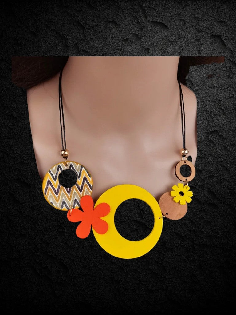 Collar en madera
