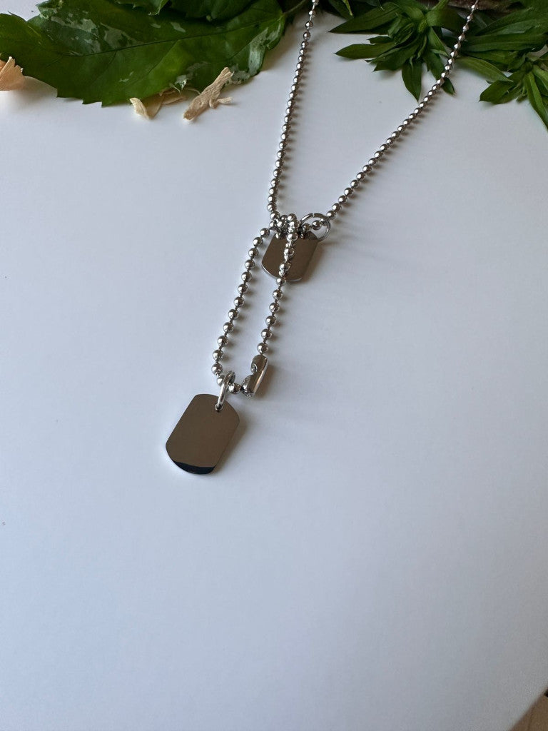 Cadena placa militar