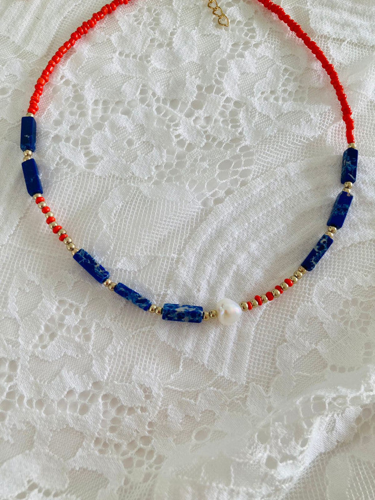 Choker de chaquiras y piedras naturales