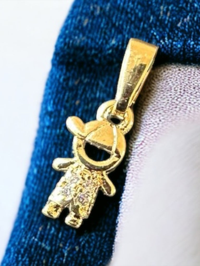 Dije niño oro laminado 18k