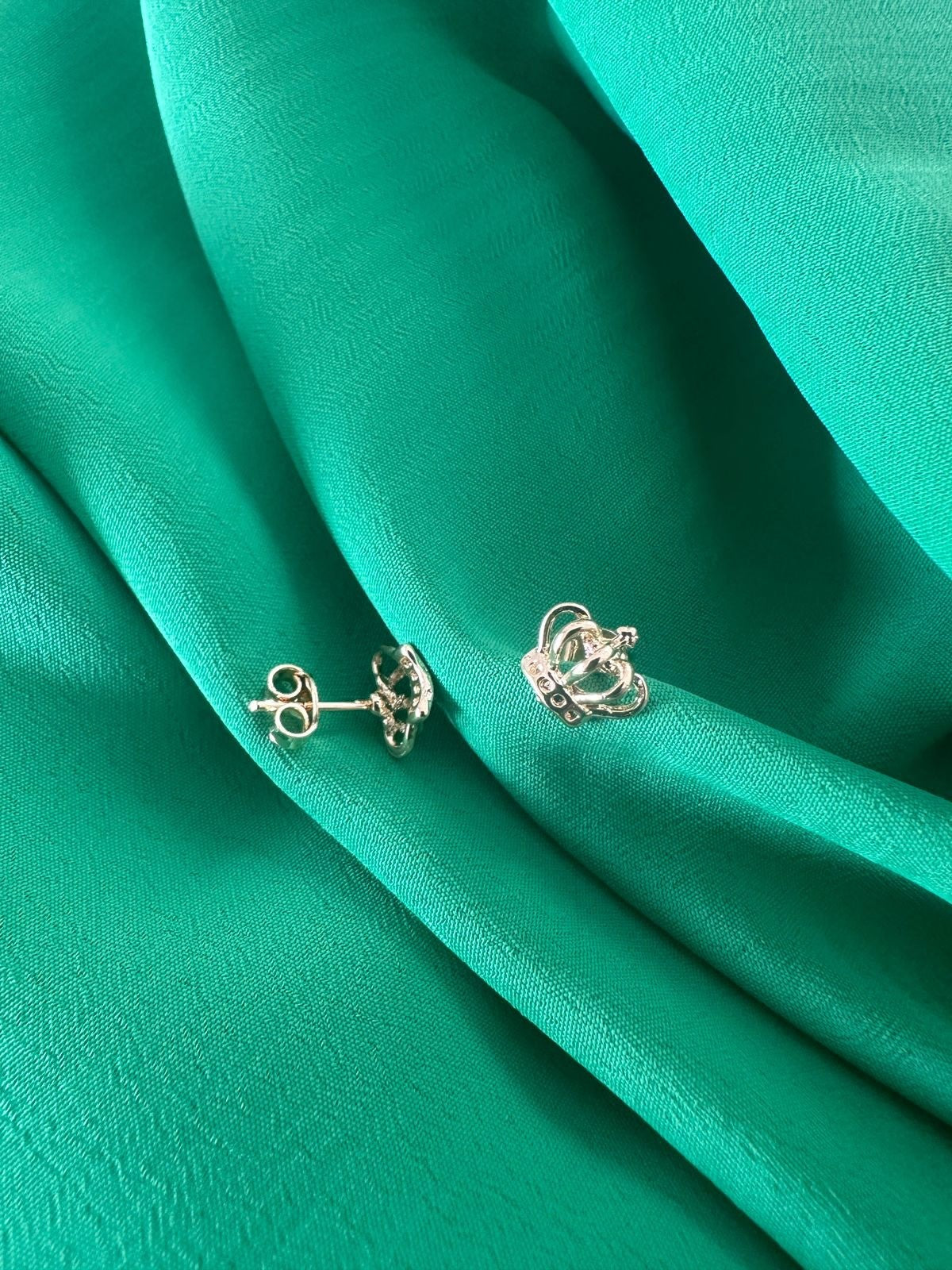 Topos Corona en oro laminado 18k