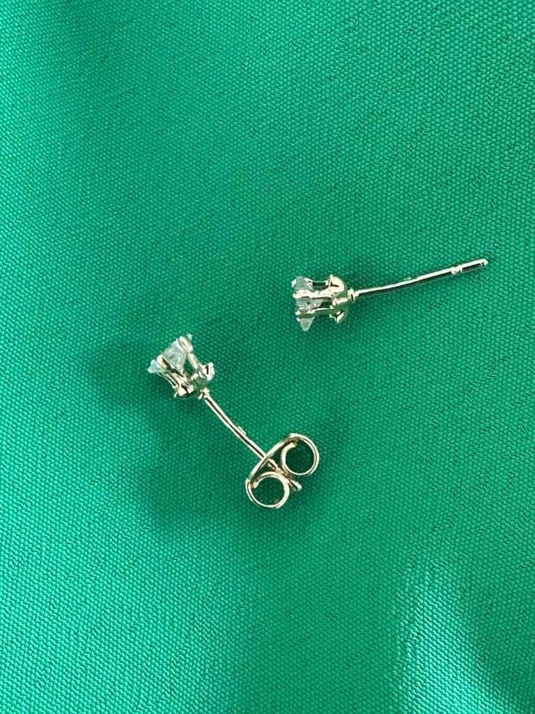 Topos estrella circon # 4 en oro laminado 18k