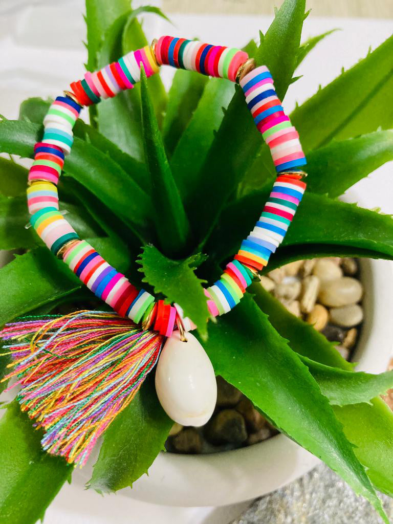 Pulsera tipo vintage borla