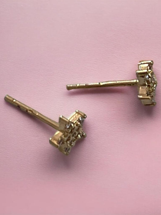 Topos de estrella con circones en oro laminado 18k