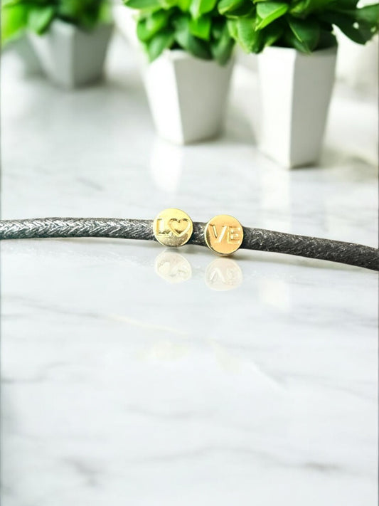 Topo Love en oro laminado 18K